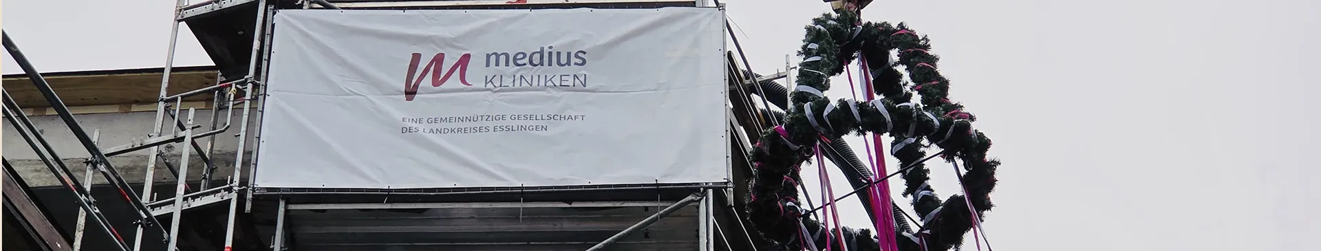 Richtfest für das Mitarbeiterwohngebäude am medius Standort Ostfildern-Ruit